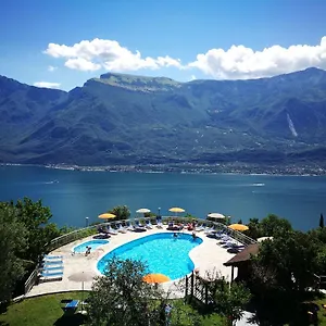 https://residence-hotel-maxi.it-lombardy.com